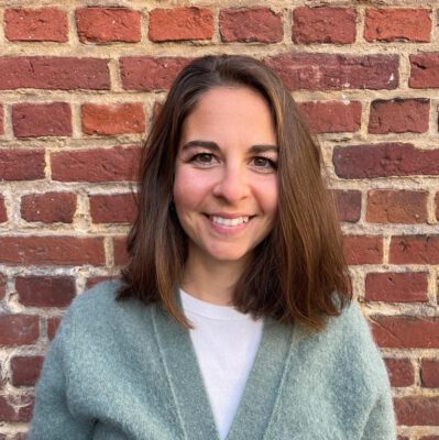 Porträtfoto von Sarah Adameh